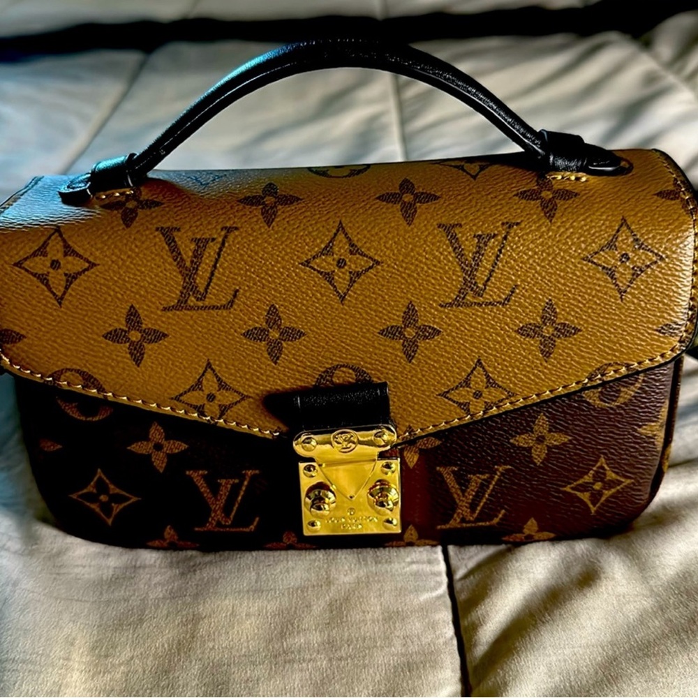 Mini Lou Vitton Satchel